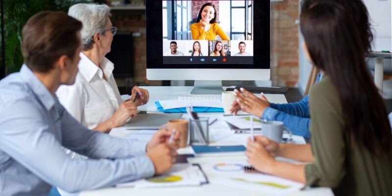 what-is-offshore-staffing-and-how-it-benefits-your-business-800x400